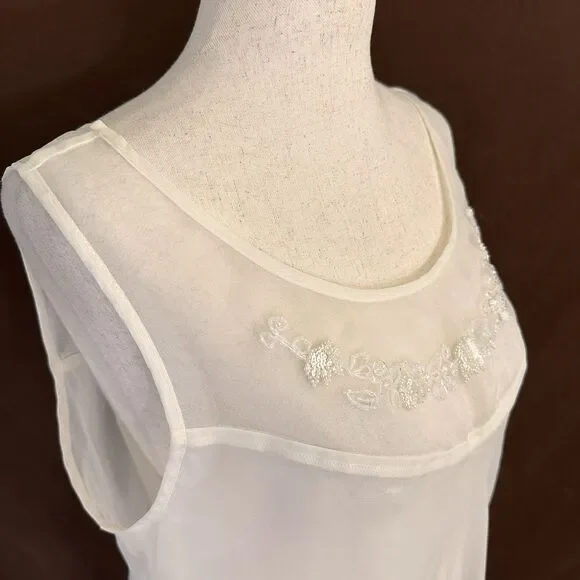 VTG Victoria’s Secret 90s Ivory Sheer Beaded Sleeveless Chemise Slip M Bridal